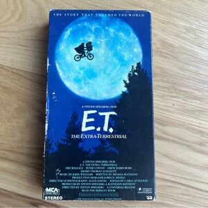 E.T. The Extra-Terrestrial VHS Vintage Cassette Video Tape
